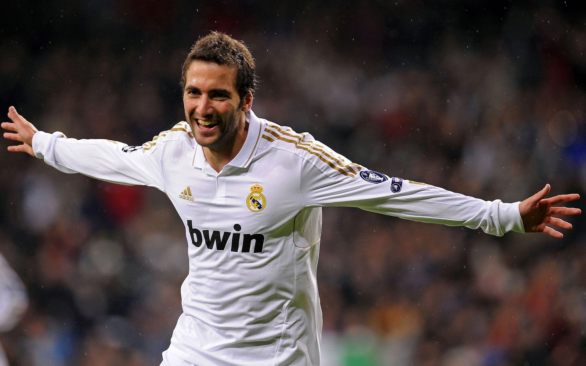 开云体育在线入口-球场故事：运动员的动人追梦历程，球赛运动员